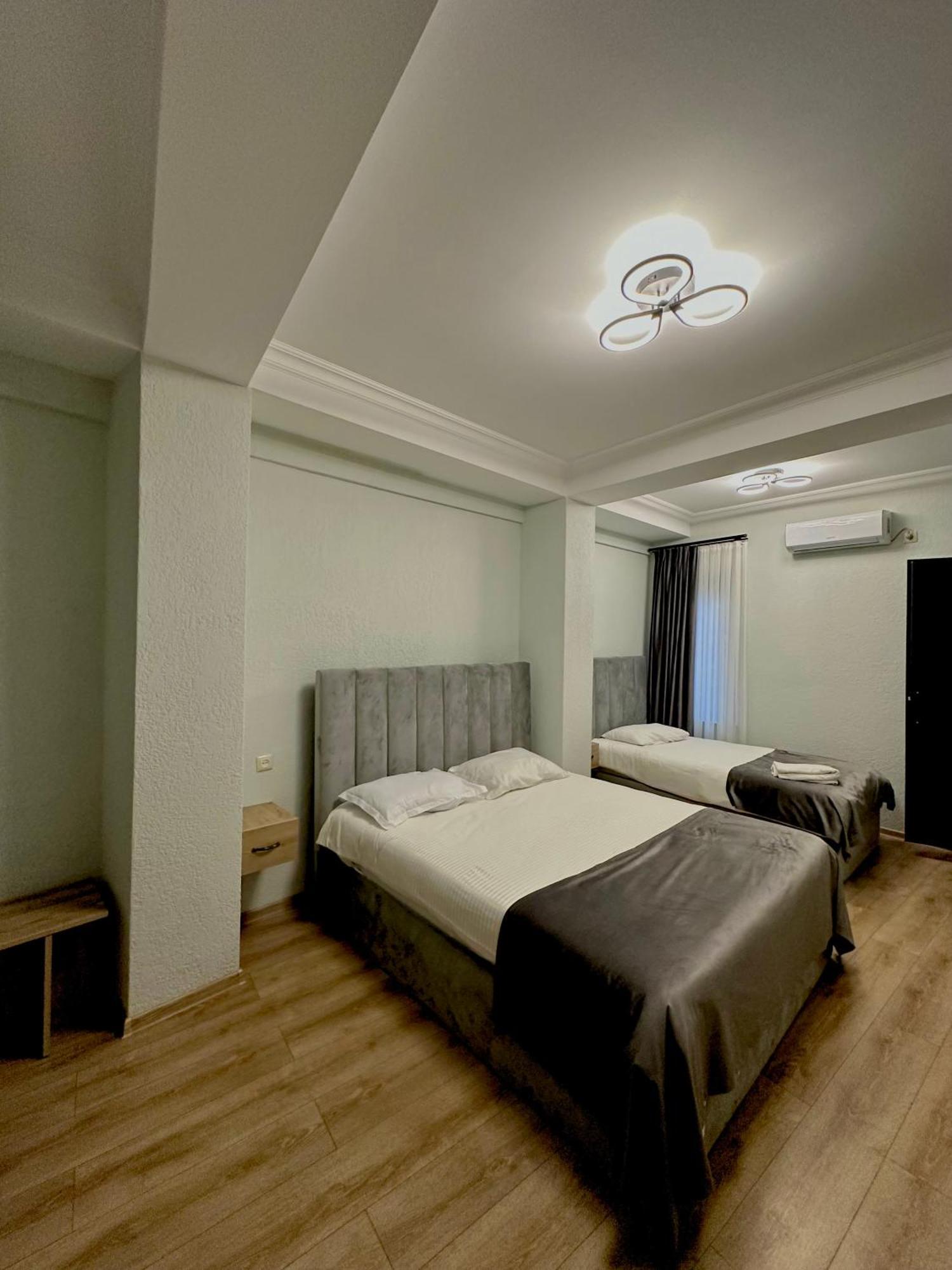 Hotel Balcony Kutaisi Zewnętrze zdjęcie
