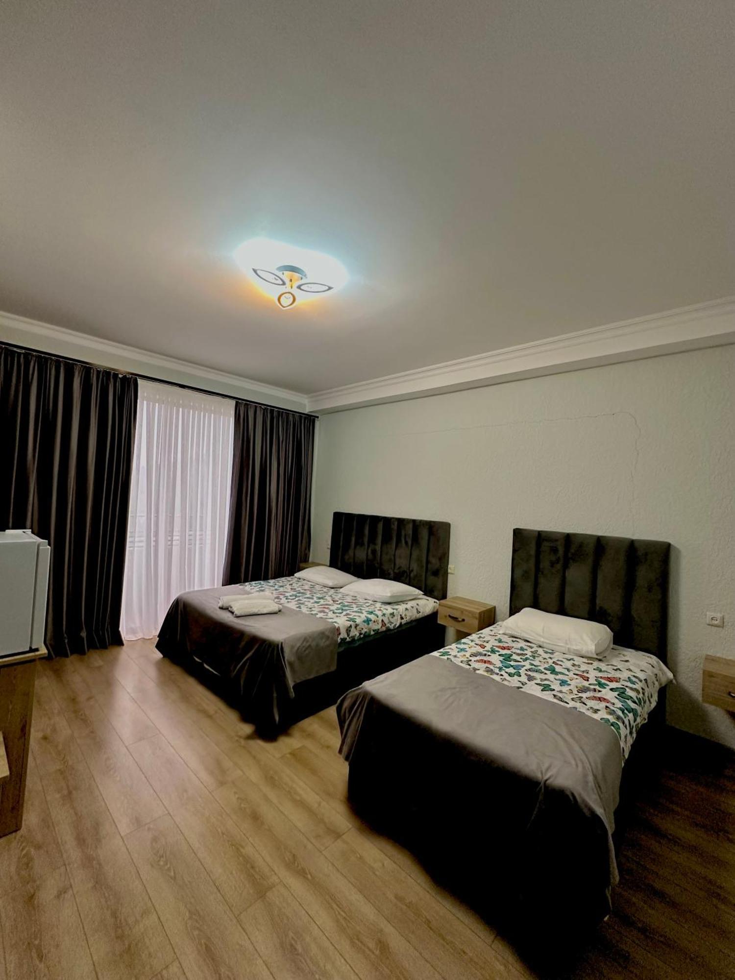Hotel Balcony Kutaisi Zewnętrze zdjęcie