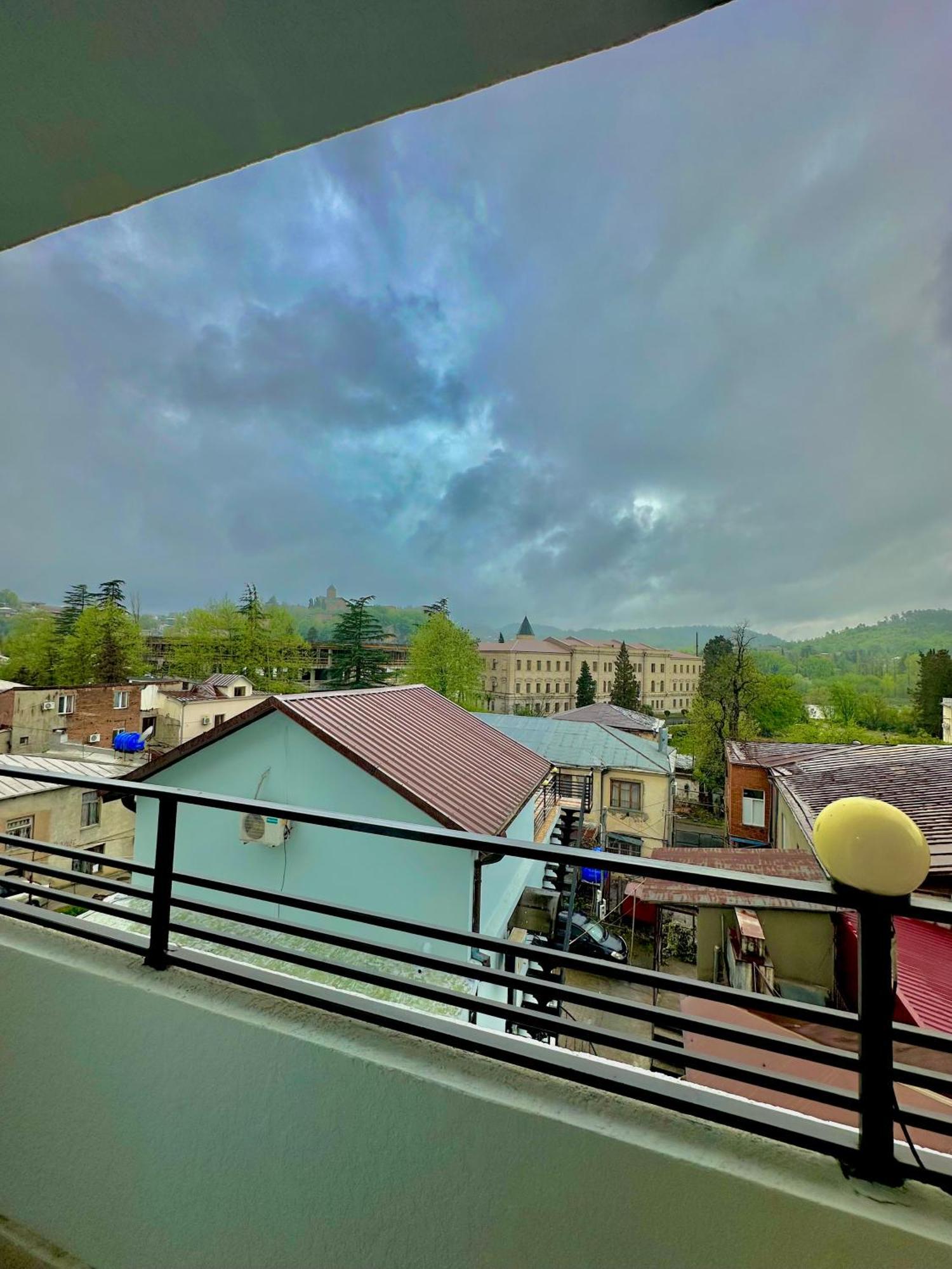 Hotel Balcony Kutaisi Zewnętrze zdjęcie